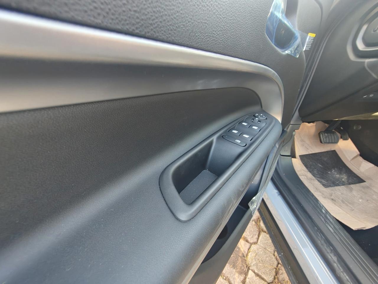Jeep Avenger 1.2 Turbo 110 CV MHEV Summit