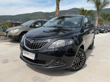 LANCIA YPSILON ANNO 2024 1.0 HYBRID 70 CV * KM 0