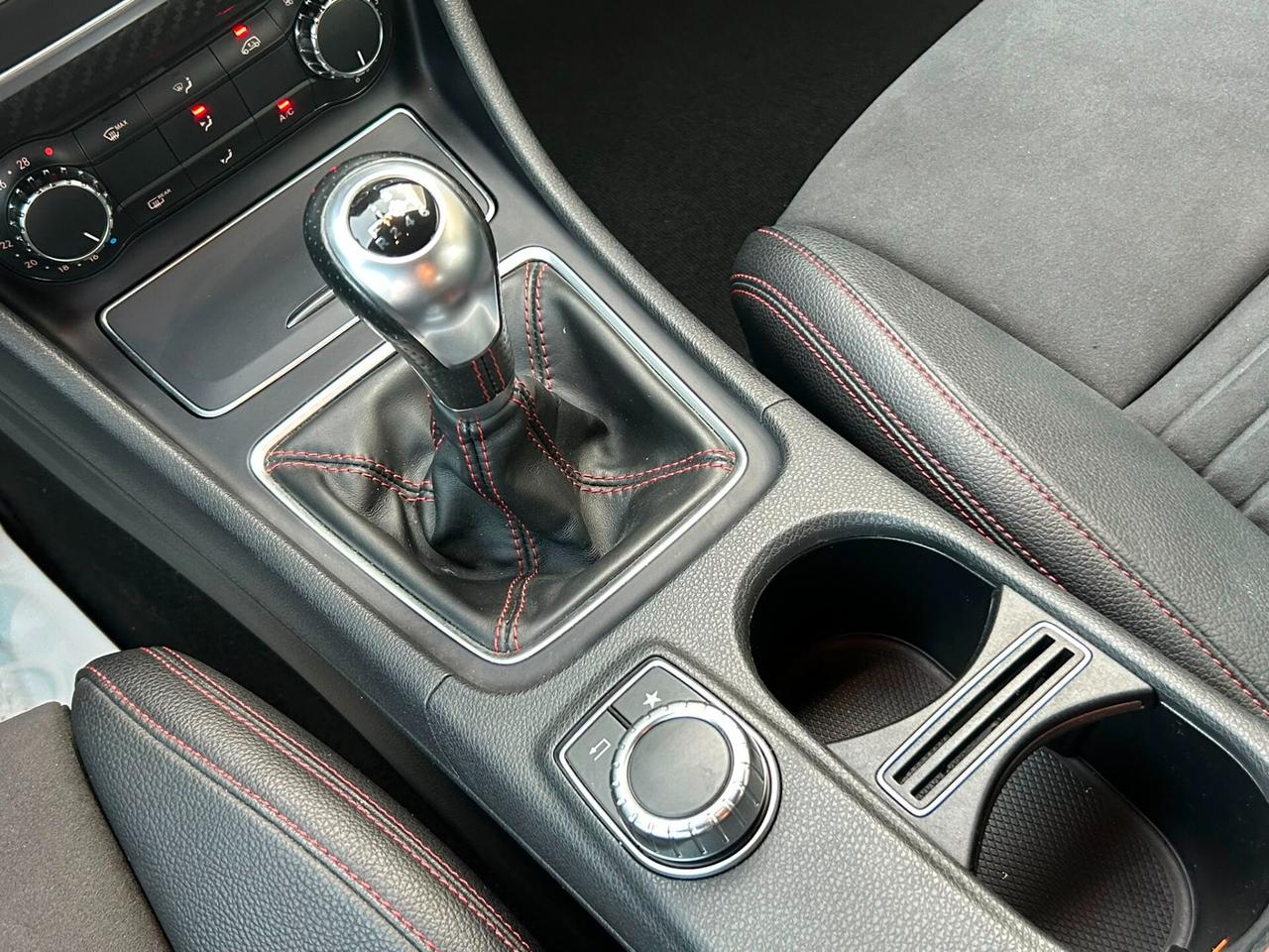 Mercedes-benz A 180 d Premium