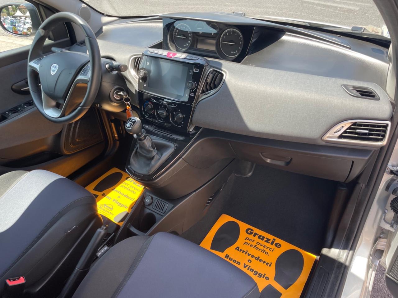 LANCIA YPSILON 1.0 HYBRID 70 (CV) 2021