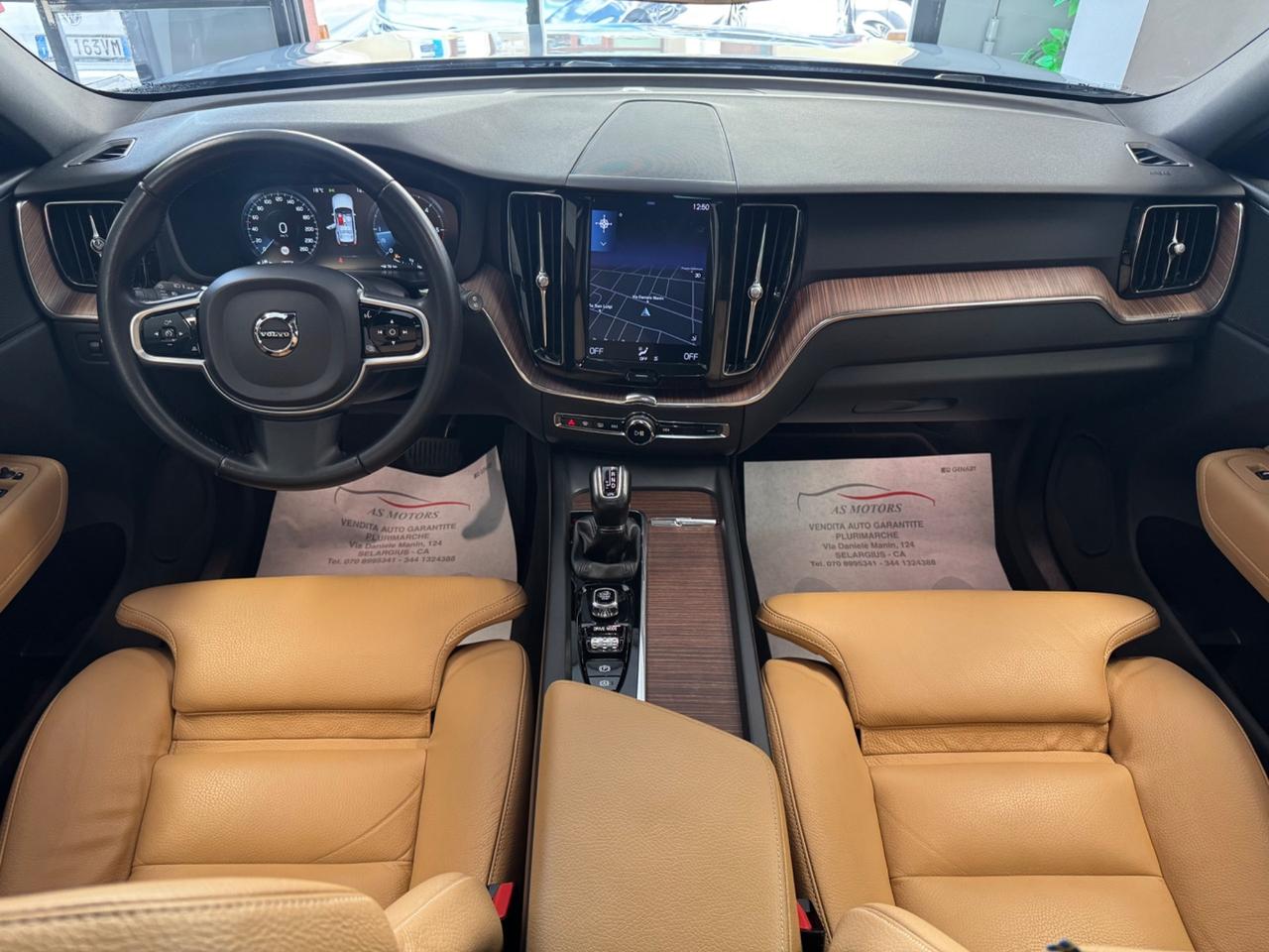 VOLVO XC60 2.0 190 CV AWD TETTO IVA ESPOSTA