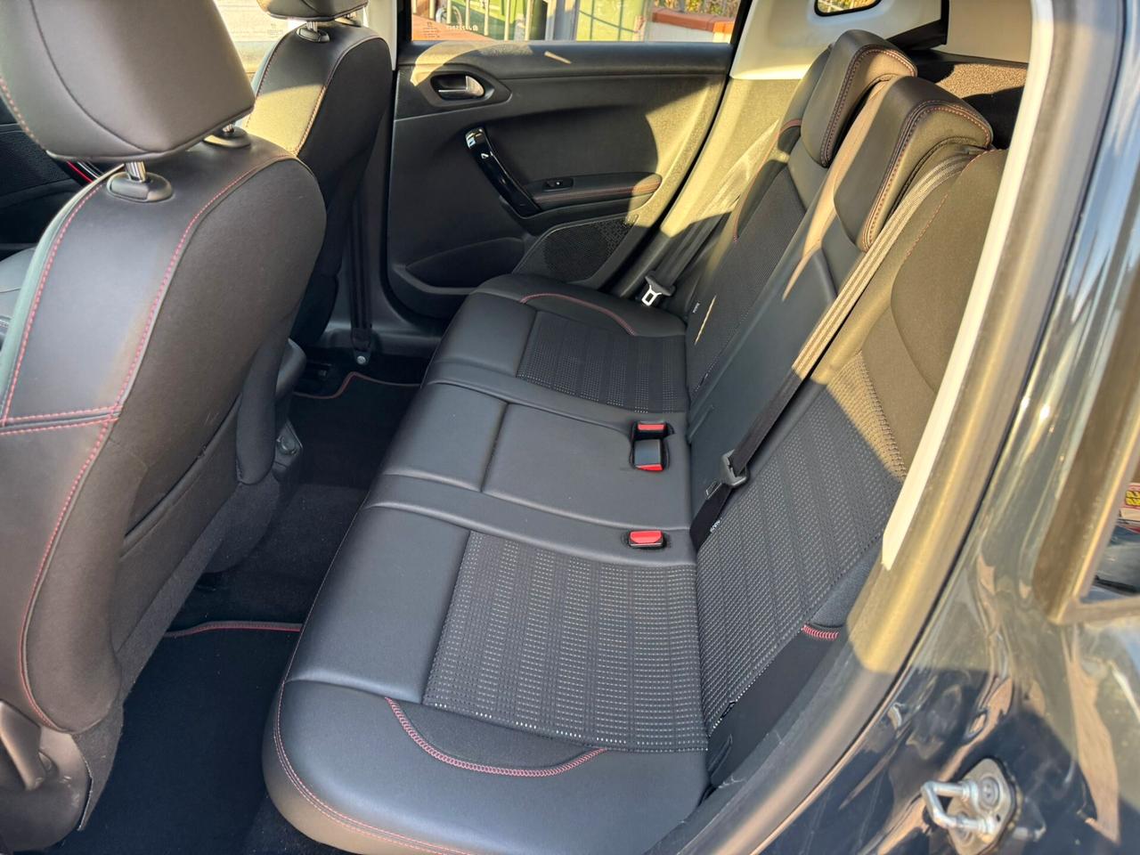 Peugeot 2008 BlueHDi 100 S&S GT Line