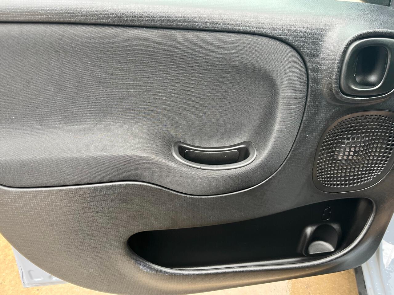 Fiat Panda 1.2 EasyPower 70 cv 12/2022 GPL