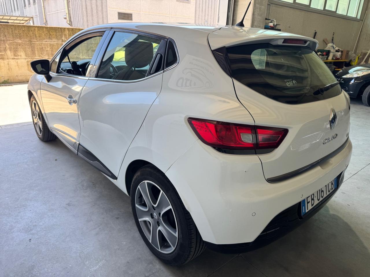 Renault Clio TCe 12V 90CV Start&Stop 5 porte Energy Intens