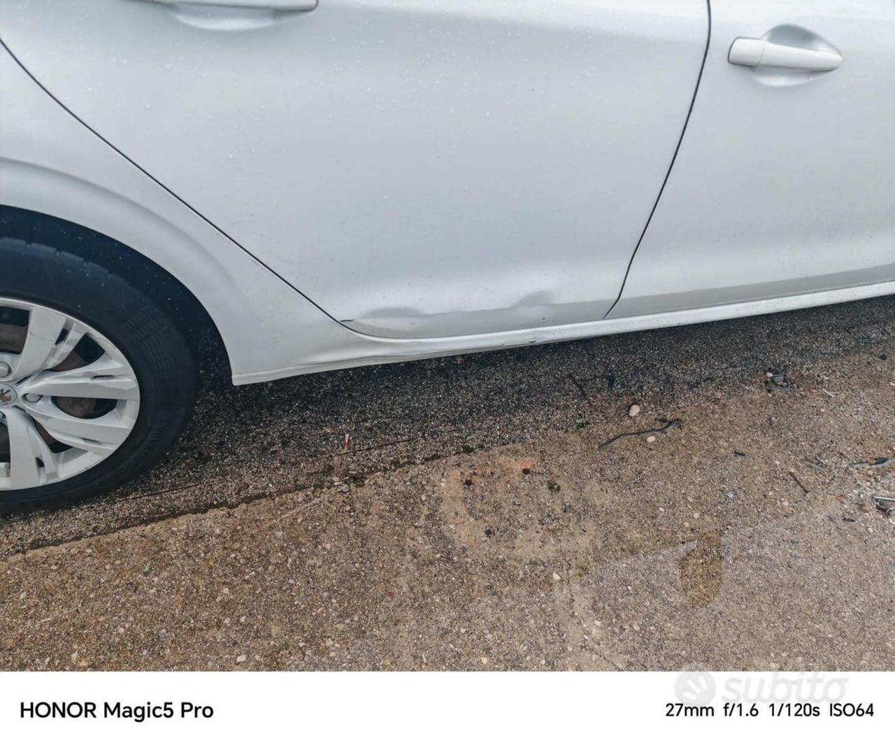 Peugeot 208 1.4 vti