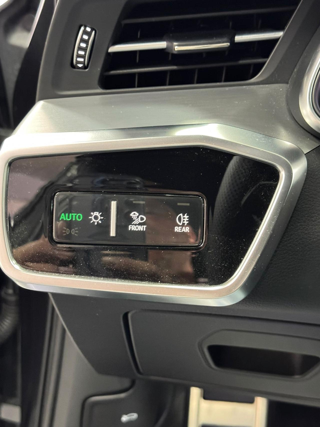 Audi A6 Avant 40 2.0 TDI quattro ultra S tronic Business Design S-line Interno Esterno