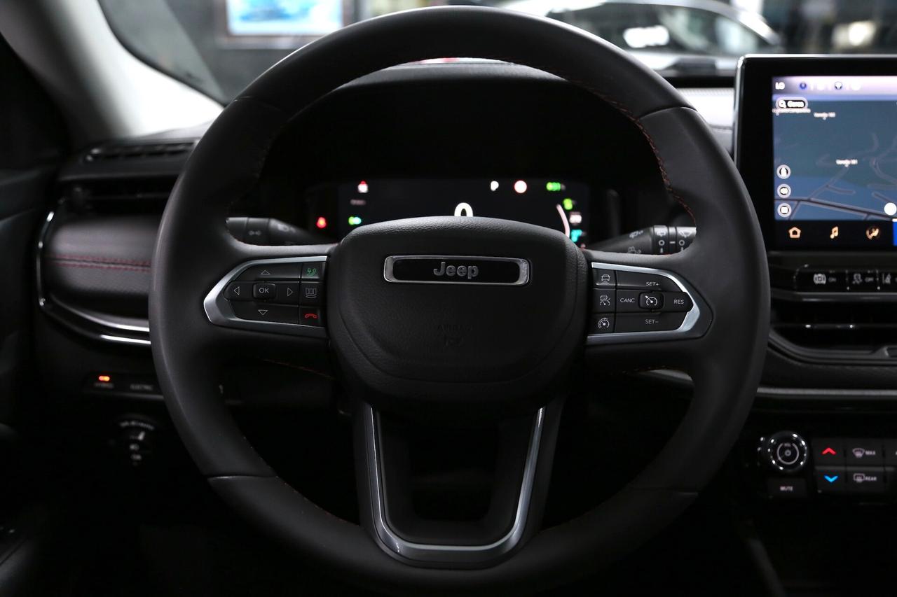 Jeep Compass 1.3 Turbo T4 240 cv PHEV AT6 4xe Trailhawk