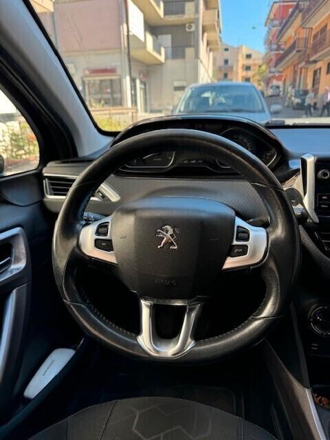 Peugeot 2008 1.6 BlueHDi 100 CV - Diesel - 2015