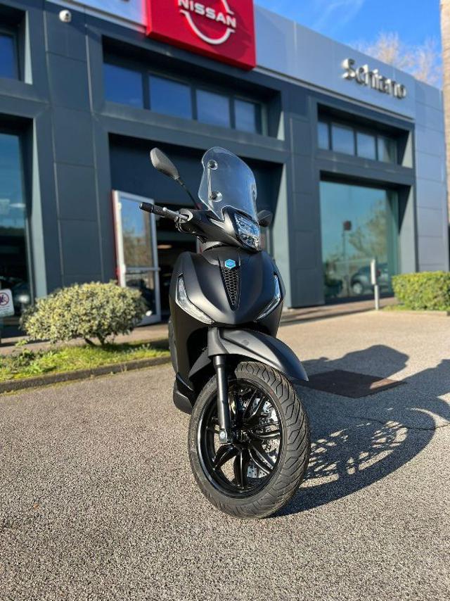 PIAGGIO Beverly 400 i.e. DEEP BLACK