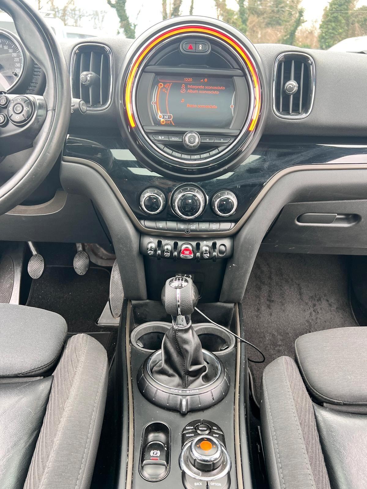 Mini Cooper D Countryman 2.0 *Tetto*Pdc*Navi*Camera*Ambient