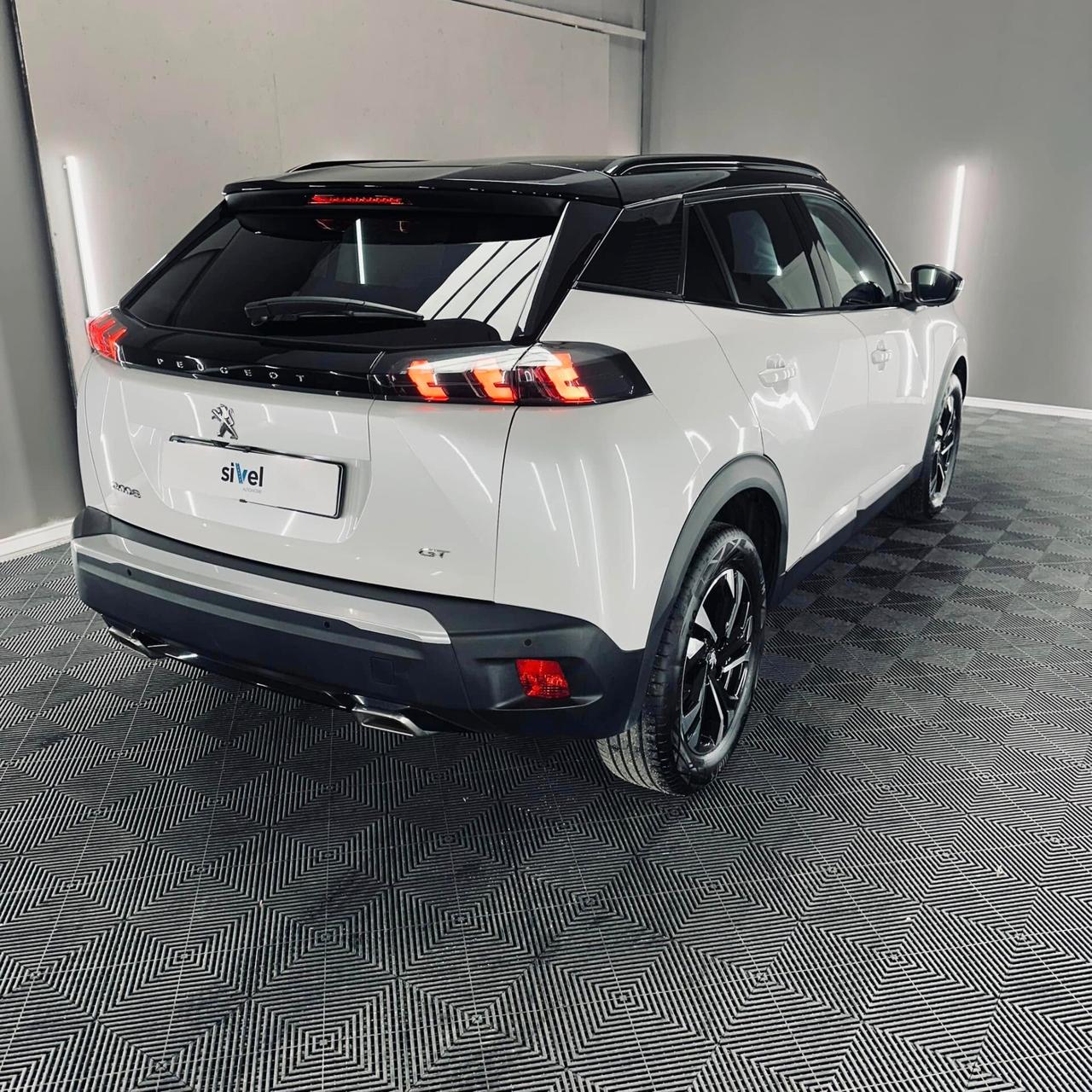 Peugeot 2008 PureTech 130 S&S EAT8 GT Pack