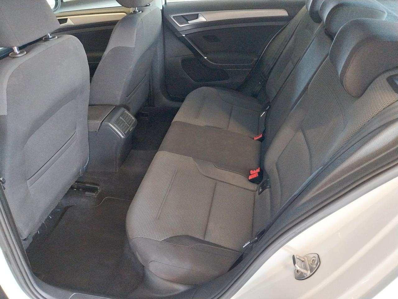 Volkswagen Golf 1.6 TDI 5p. Highline BlueMotion Technology - ok neopatentati