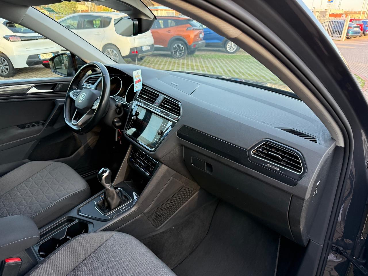 Volkswagen Tiguan 2.0 TDI SCR Life OK NEOPATENTATI