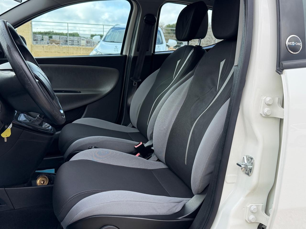 Lancia Ypsilon 1.2 69 CV 5 porte GPL Ecochic Gold