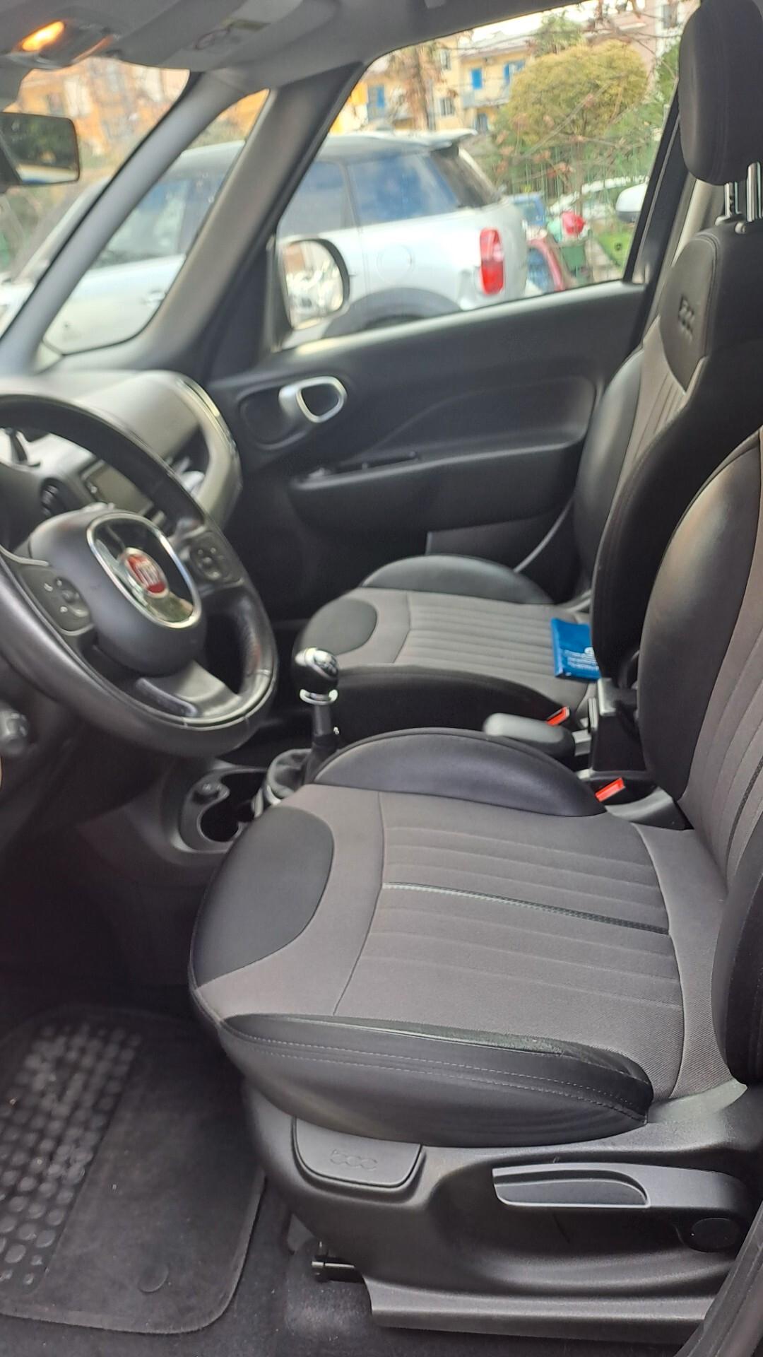 FIAT 500L LIVING 1.6 Multijet 120CV 7 POSTI