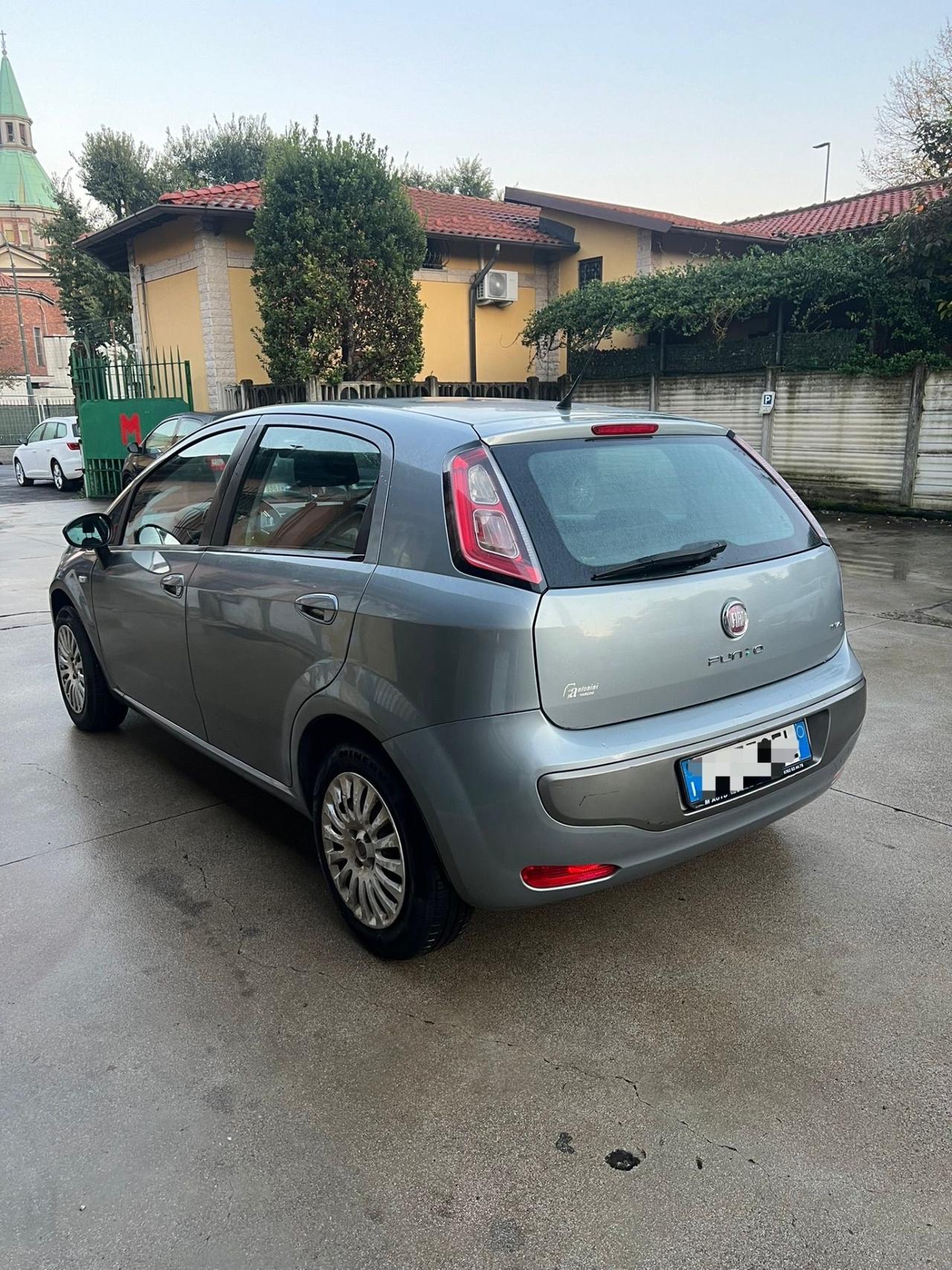 Fiat Punto Evo 1.4 5 porte gpl valido fino al 2030
