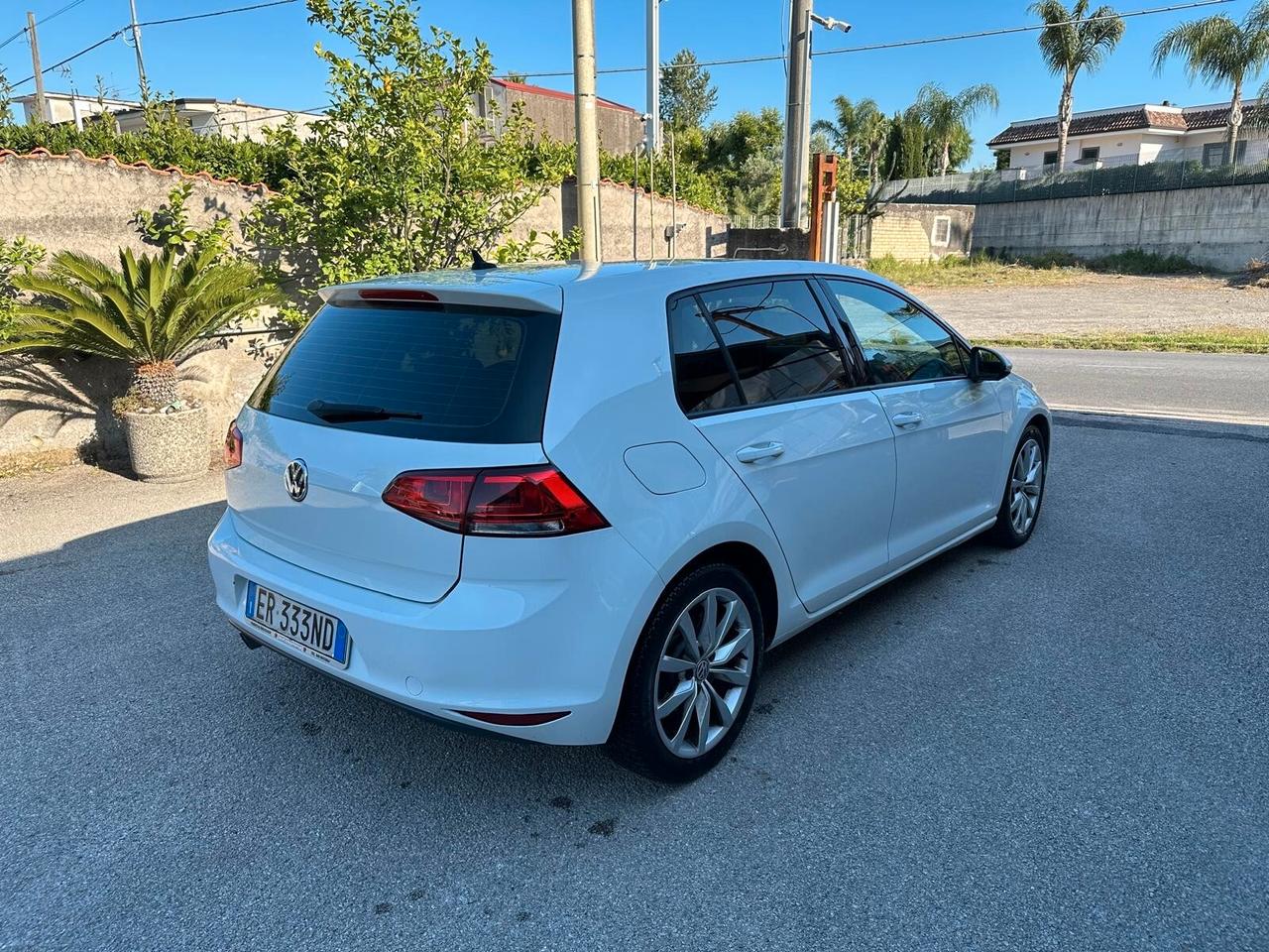 Volkswagen Golf 1.6 TDI DSG 5p. Highline BlueMotion Technology