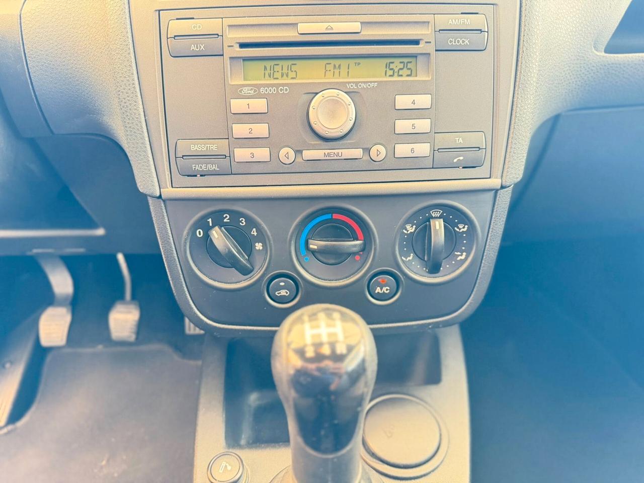 Ford Fiesta 1.2 16V 3p. Ghia