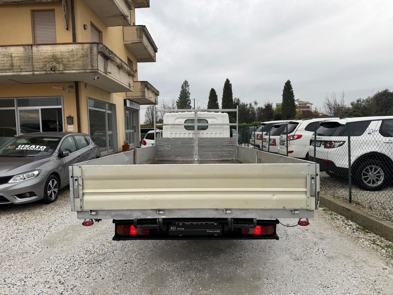 Nissan Cabstar 35.13 2.5 TDI 150CV PC-RG Cabinato Patente B