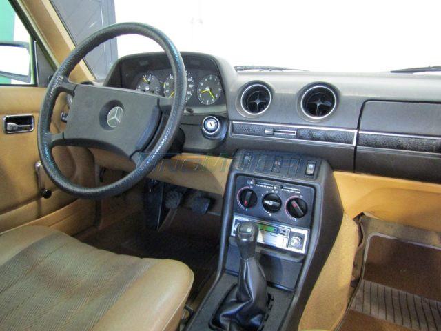 MERCEDES-BENZ 200 2.0 109 CV BERLINA