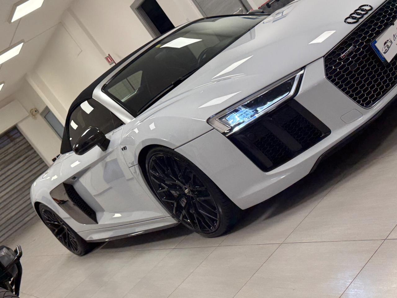 Audi R8 Coupé 5.2 FSI quattro S tronic plus