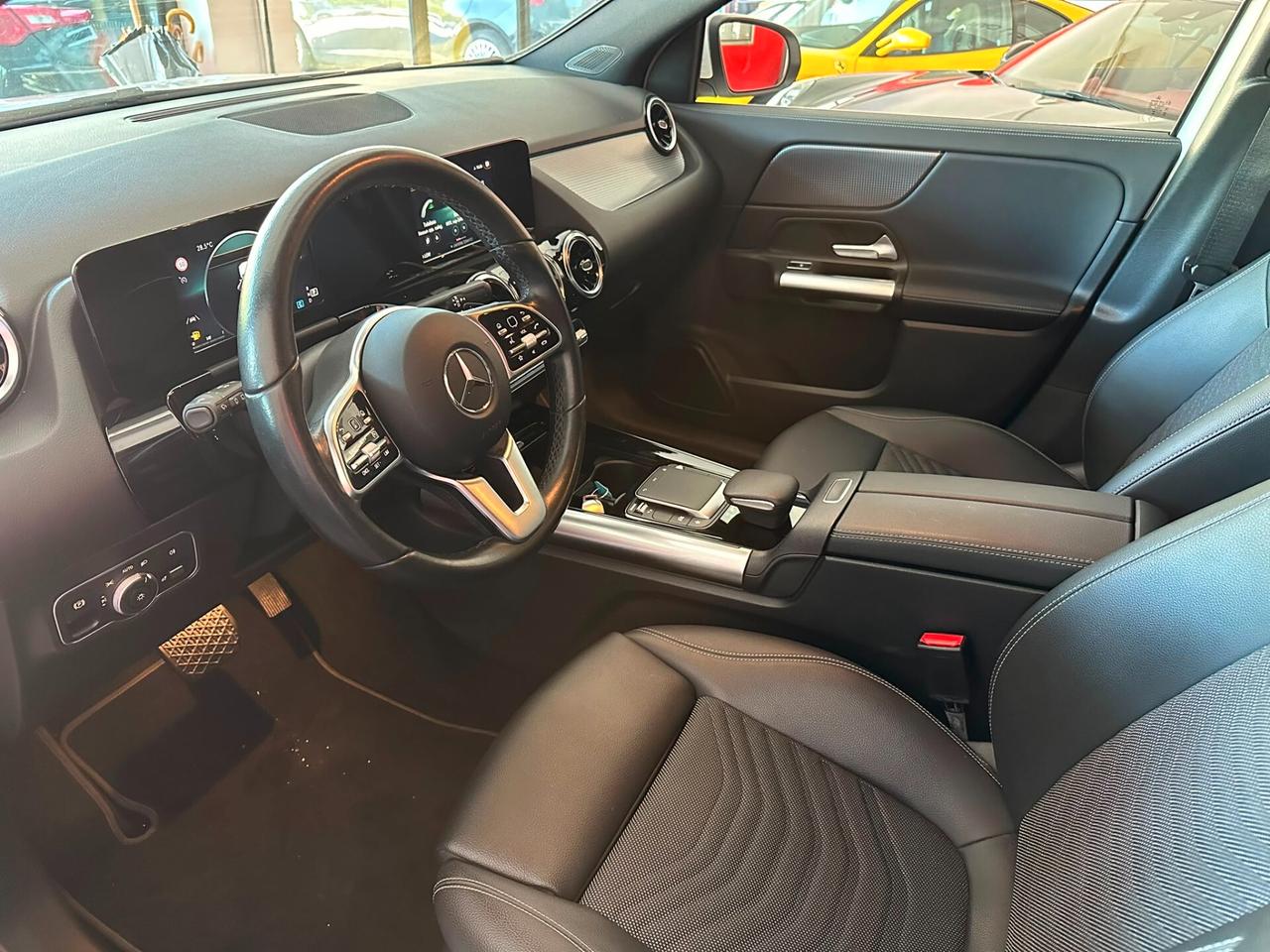 MERCEDES GLA 200d SPORT 150cv AUT