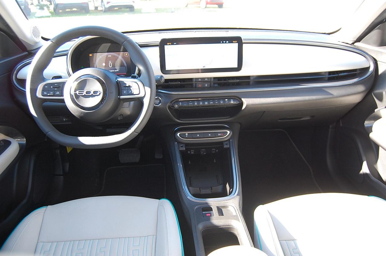 Fiat 600 Hybrid 100 CV DCT MHEV