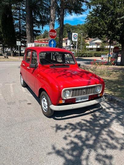 RENAULT 4