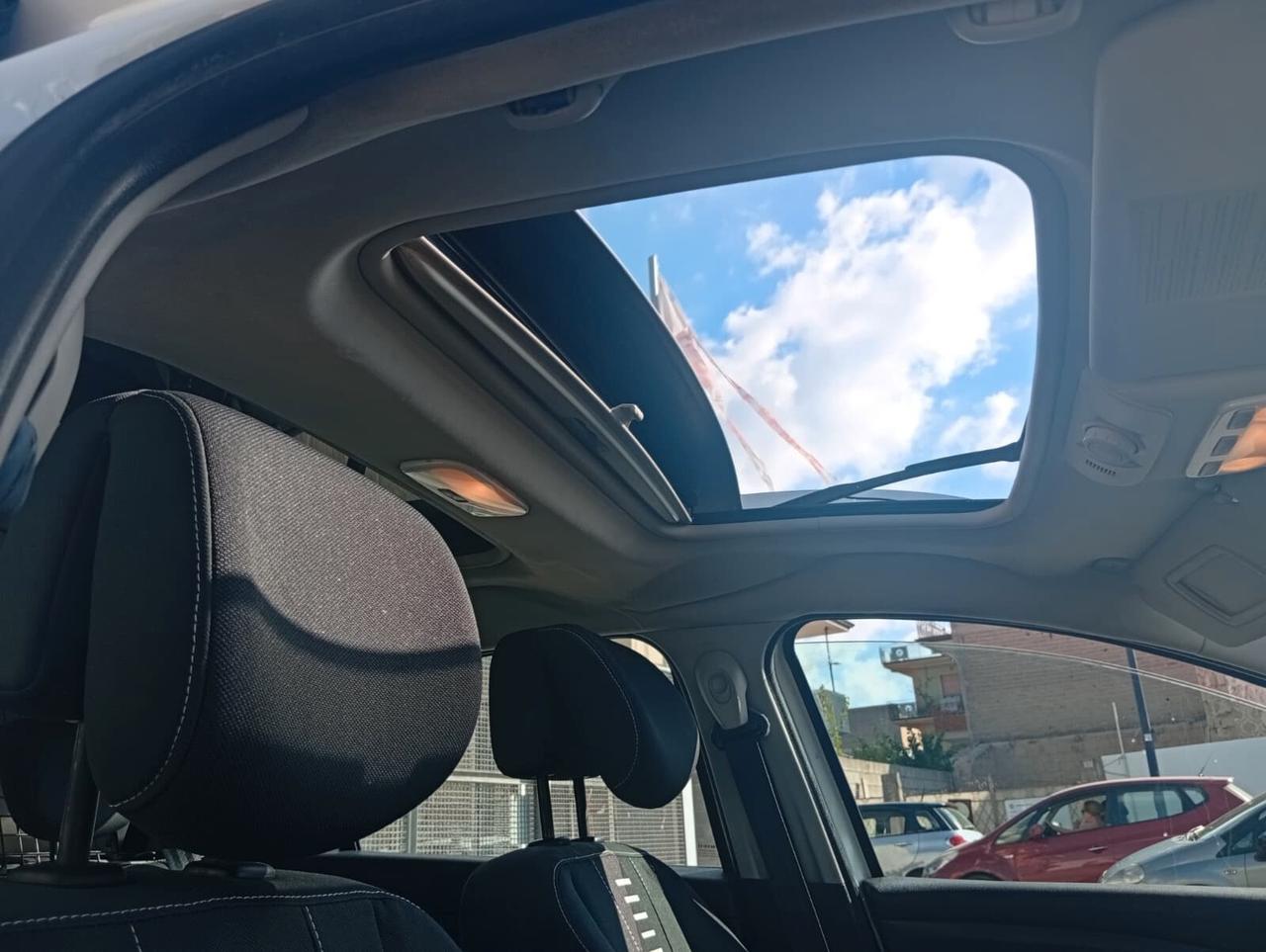 Renault Megane 1.5cc diesel 12 mesi garanzia-2011