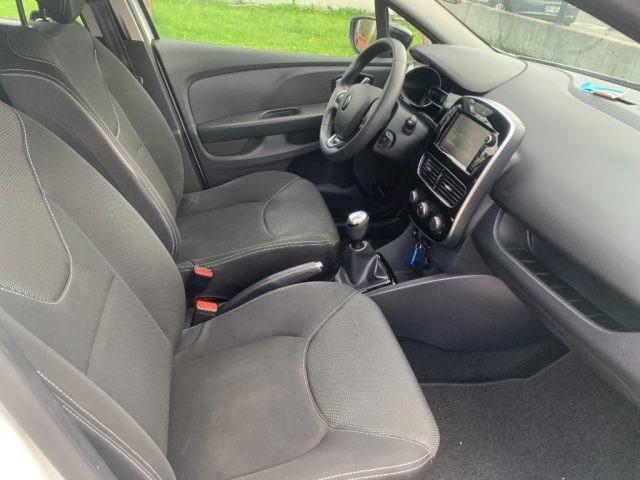 RENAULT Clio TCe 12V 75 CV 5 porte Moschino Intens