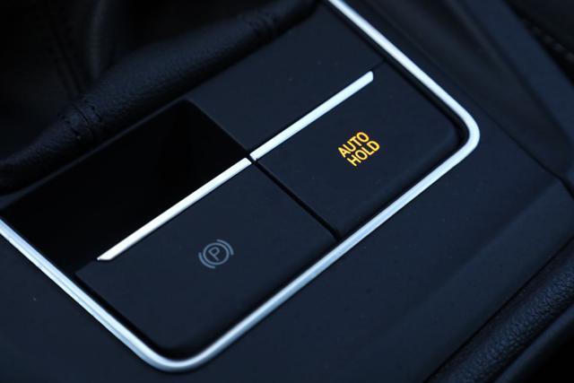 VOLKSWAGEN Golf 2.0 TDI SCR Life