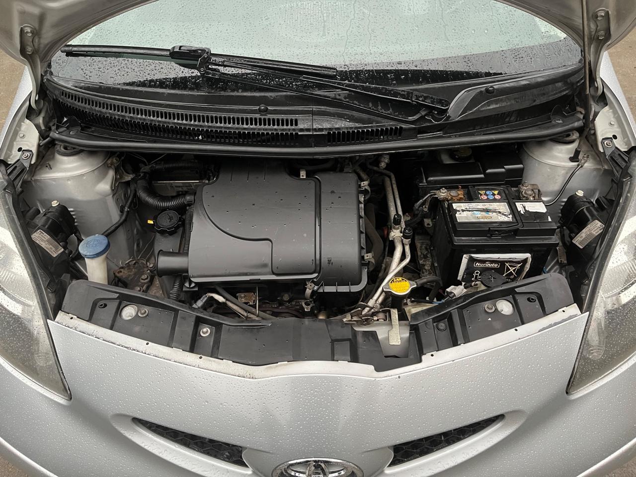 Toyota Aygo 1.0 12V VVT-i 5 porte Sol