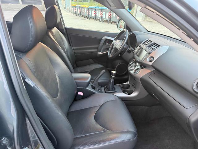 TOYOTA RAV 4 MY23 RAV4 2.2 D-4D 177 CV Luxury