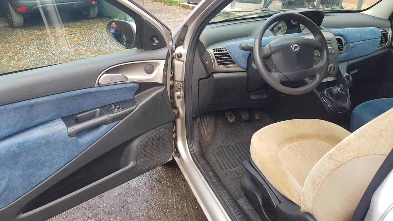 Lancia Ypsilon FUNZIONANTE ANCHE ARIA CONDIZIONATA!!!