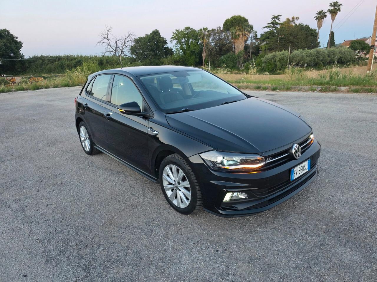Volkswagen Polo 1.6 TDI 95 CV 5p. R Line. Highline BlueMotion Technology