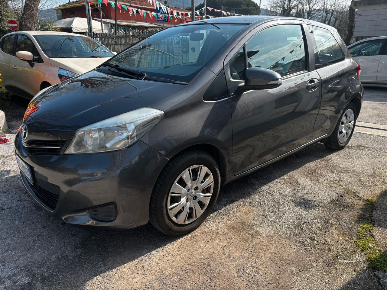 Toyota Yaris 1.0 3 porte Active