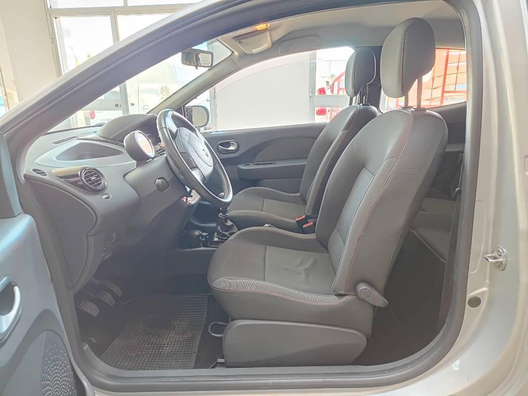 Renault Twingo 1.2 Live 75cv