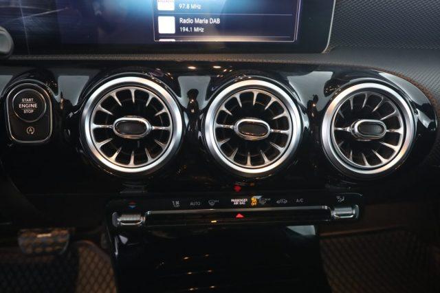 MERCEDES-BENZ A 180 A 200 Automatic 4p. Sport