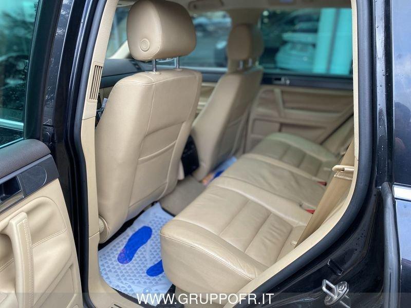 Volkswagen Touareg 2.5 R5 TDI DPF tiptronic