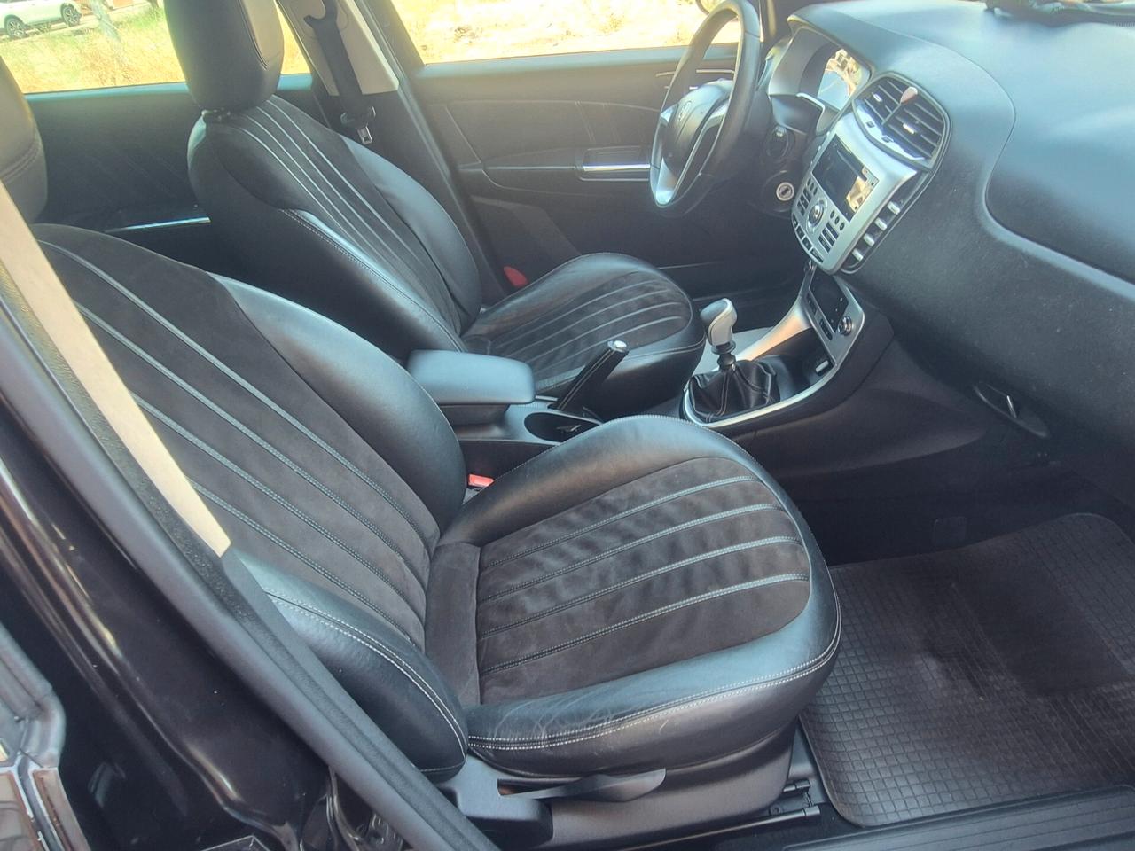 Lancia delta 2.0 multijet 165cv gold anno 2011