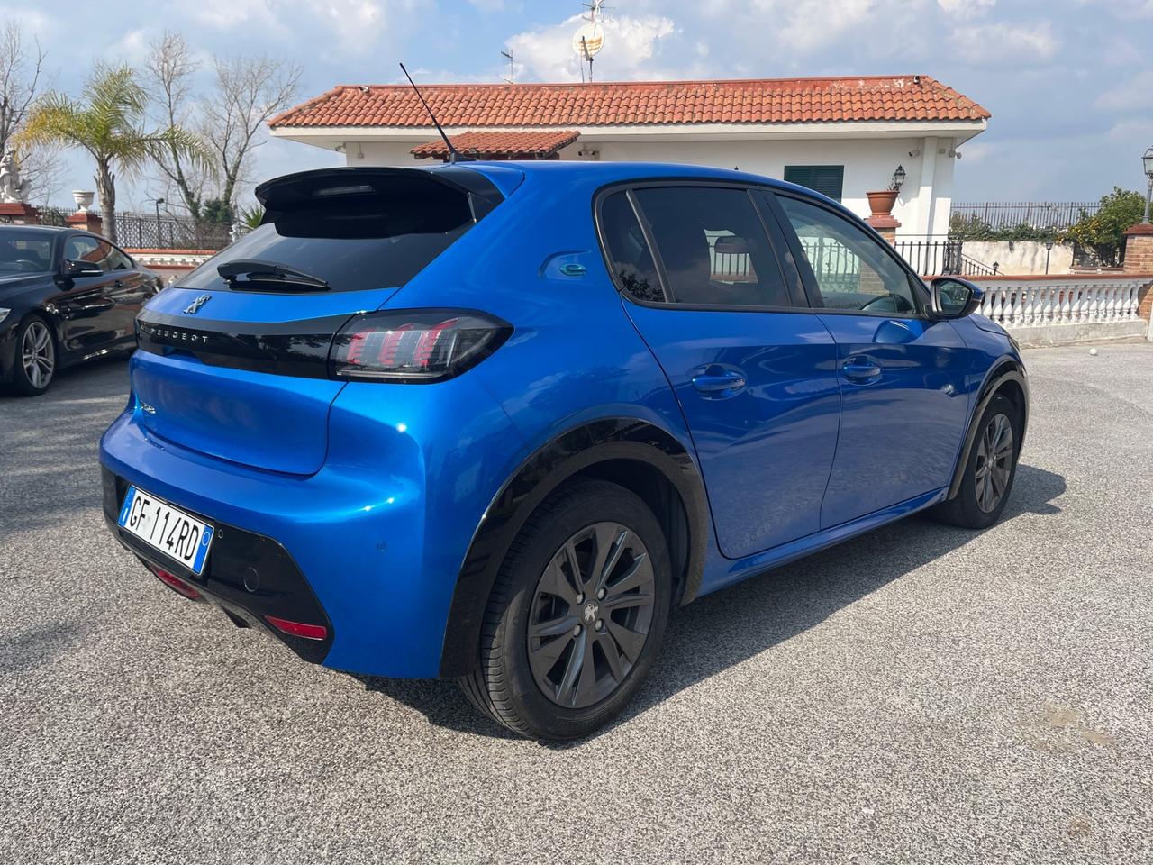 Peugeot 208 e 136 CV 5 porte Allure Pack Cockpit