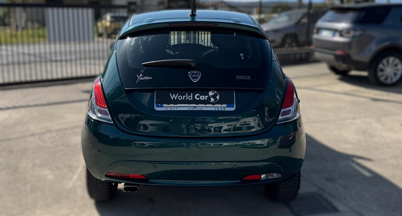 Lancia Ypsilon 1.0 FireFly 5 porte S&S Hybrid Ecochic Gold