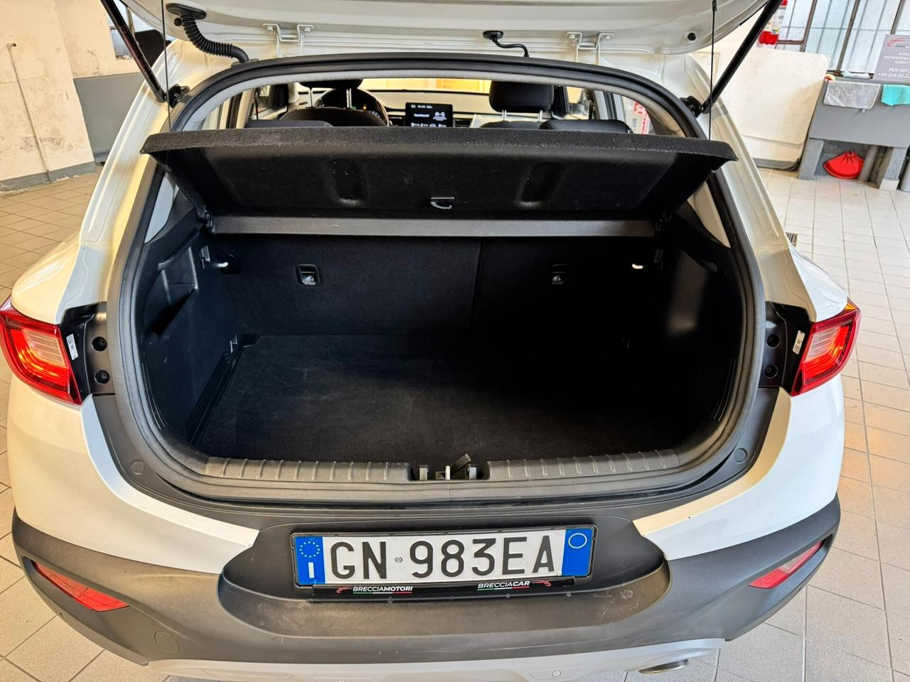 KIA STONIC 1.2 OK NEOPATENTATI URBAN