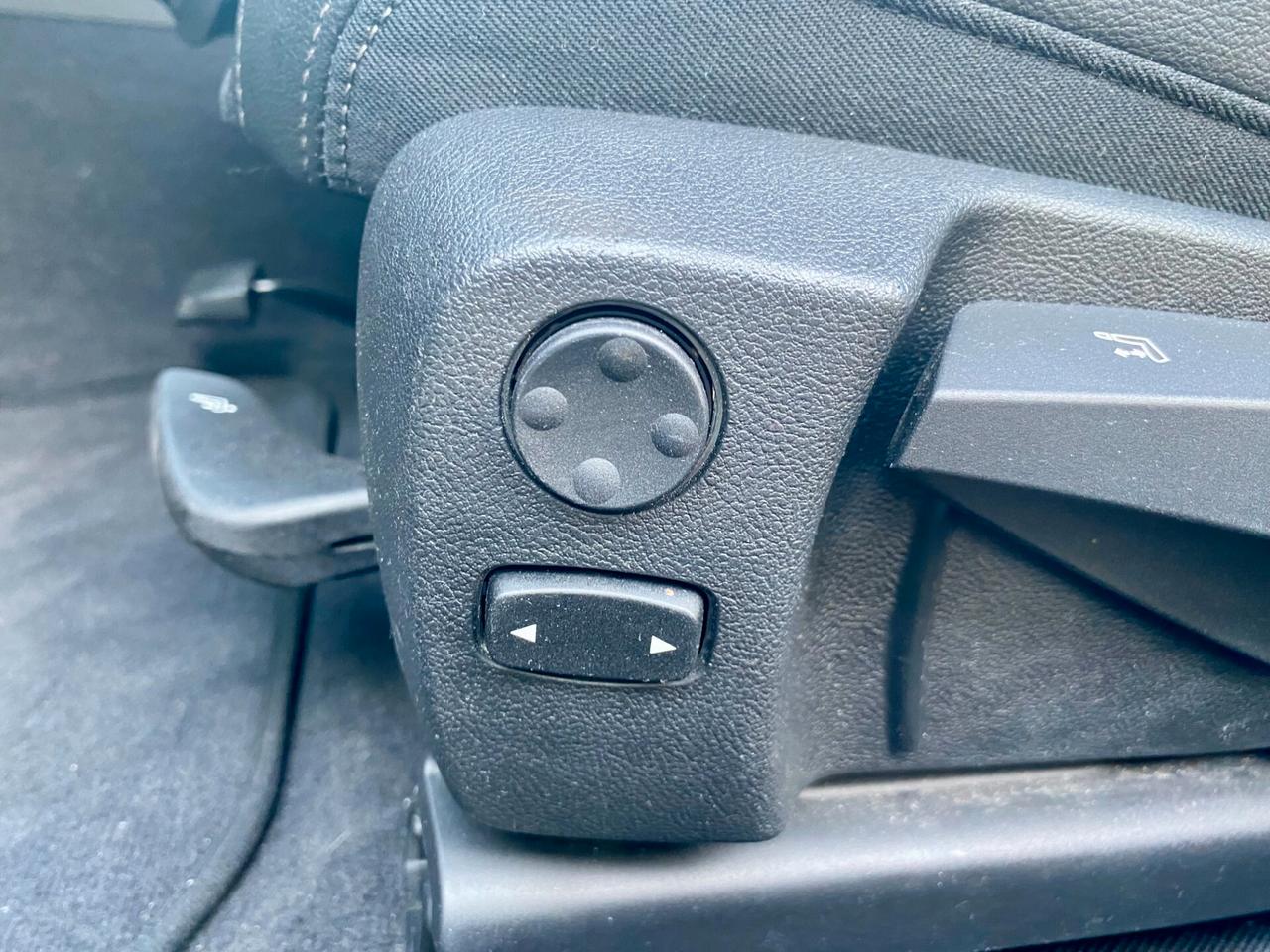 BMW 320 d Touring mhev 48V auto 190cv