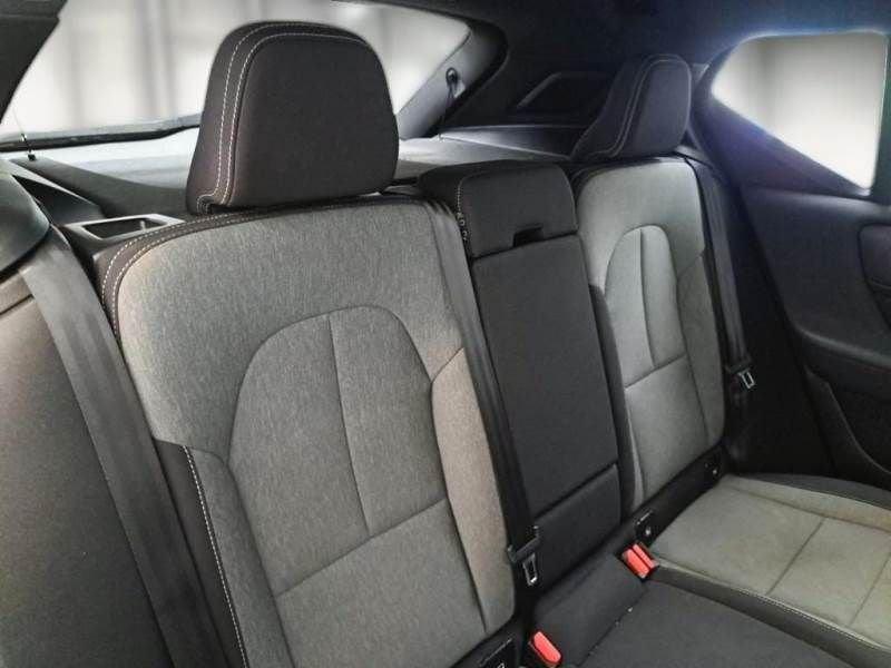 Volvo XC40 Recharge T5 180+82 CV Plug-In Hybrid Recharge Plus Dark