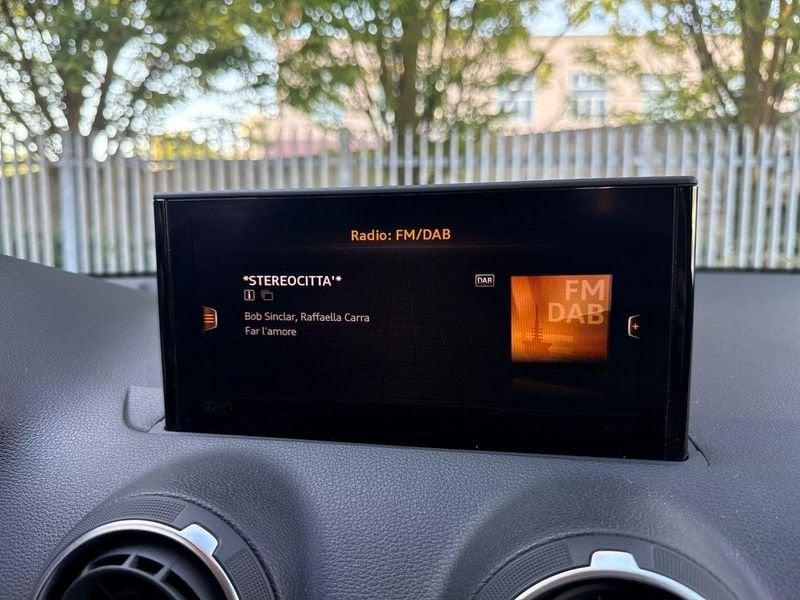 Audi Q2 35 1.5 tfsi Business Advanced s-tronic