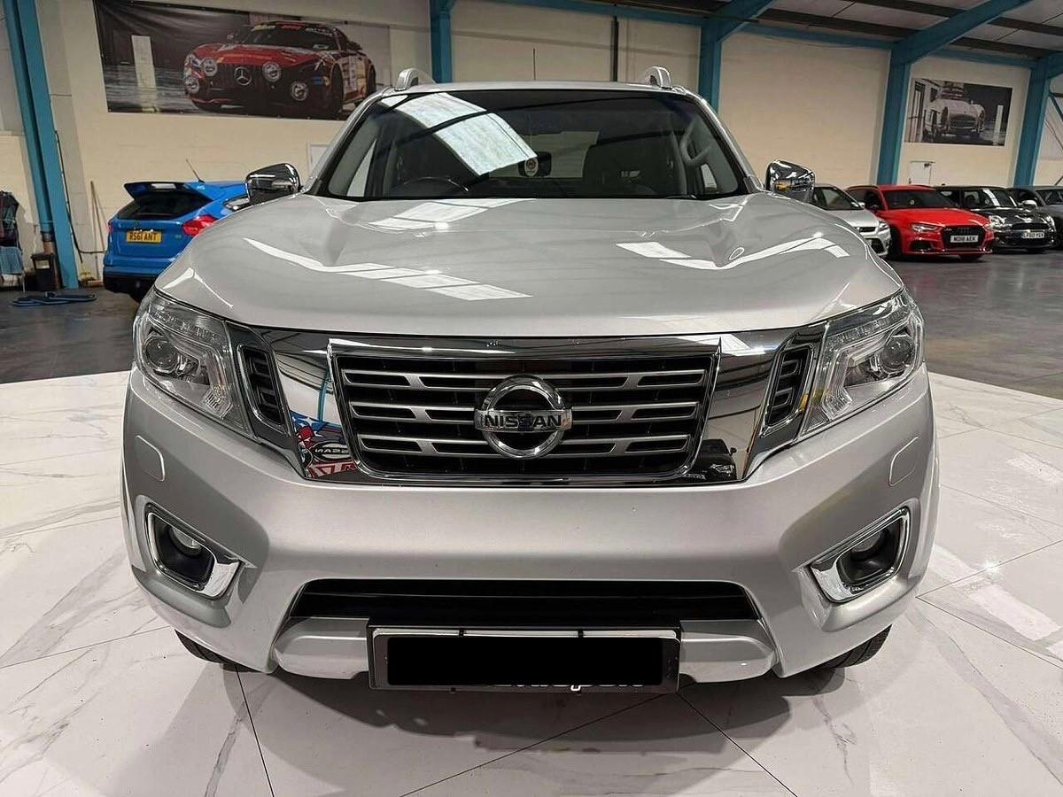 Nissan Navara 2.3 dCi 190 CV 4WD Double Cab Tekna * Differenziale Autobloccante