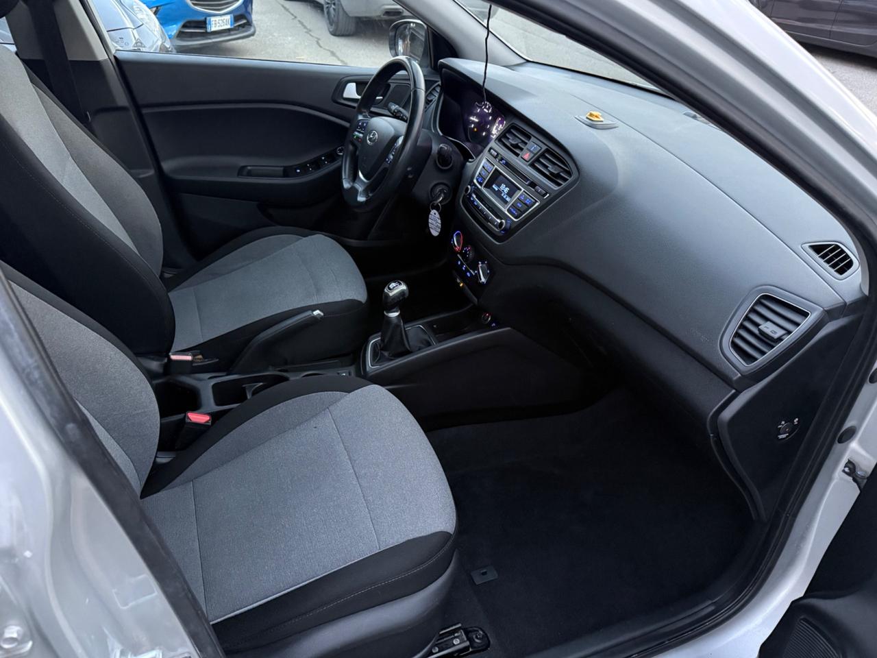 Hyundai i20 1.2 84CV 5P Neopatentati Comfort 2016 EURO6