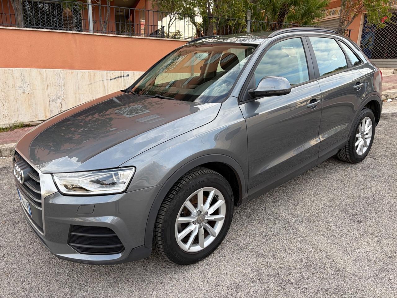 Audi Q3 2.0 TDI 150 CV Sport ok certificati !!!