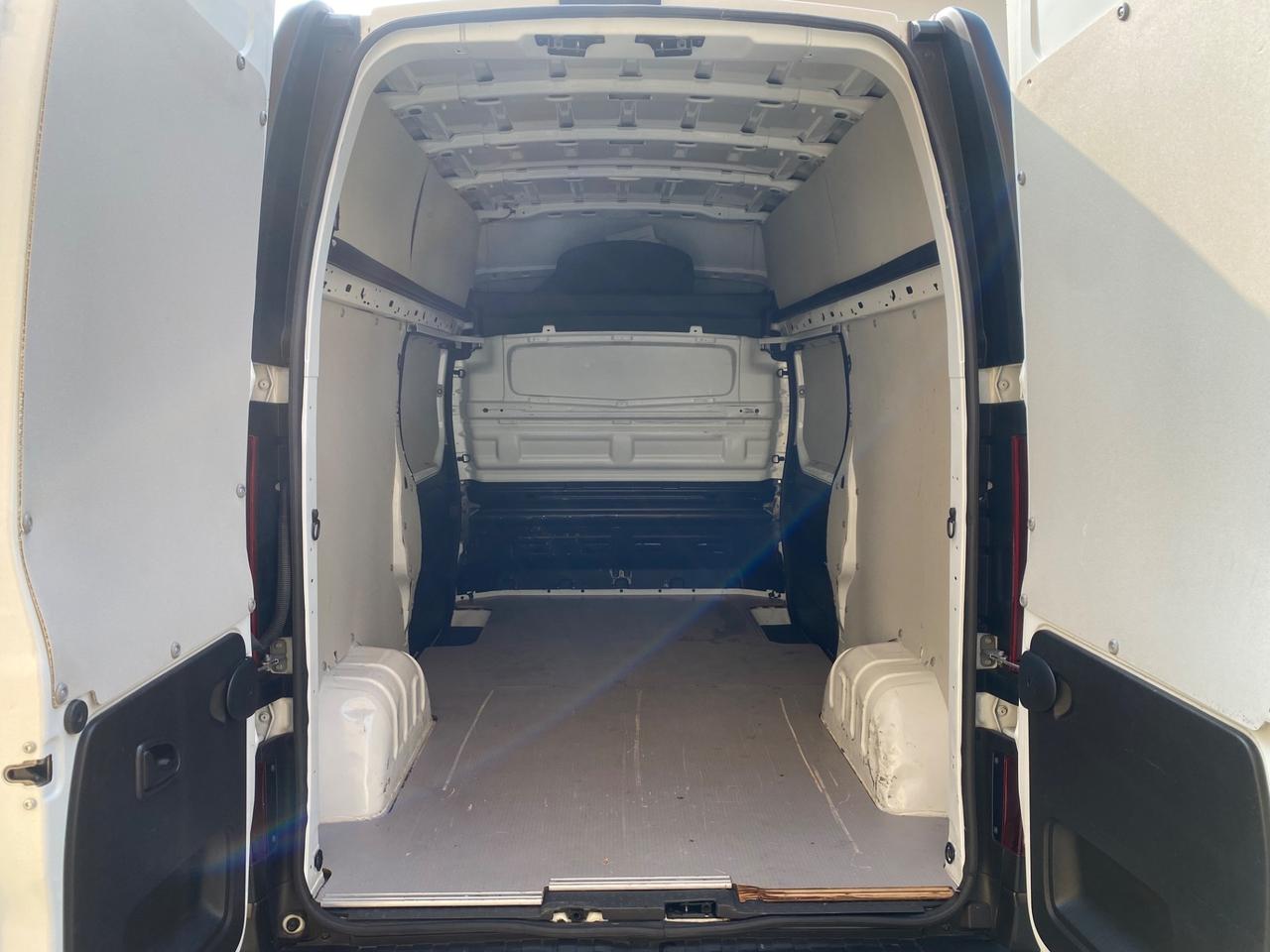 Renault Trafic T27 2.0 dCi 145CV TETTO ALTO 2 PORTE SCORREVOLI!!!